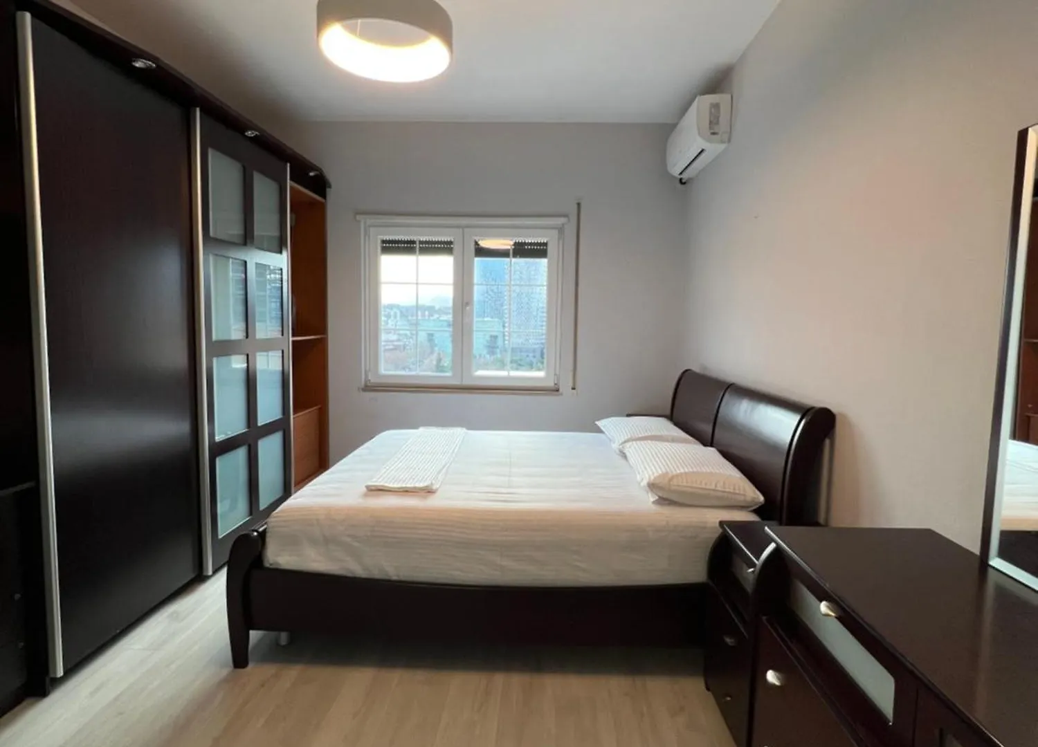 Tirana Gallery Apartment - City Center View